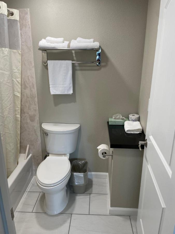 Royal Inn Eugene- Airport מראה חיצוני תמונה