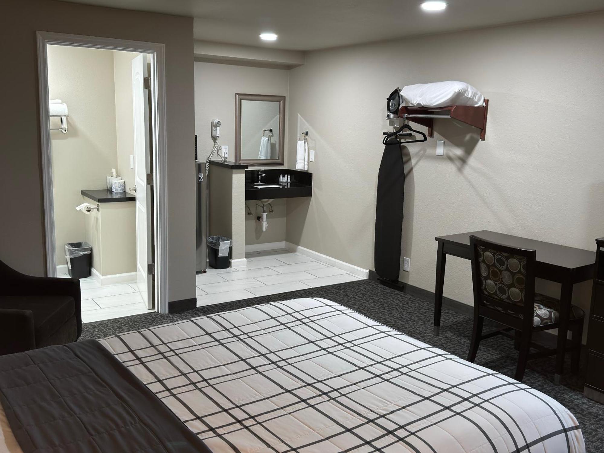 Royal Inn Eugene- Airport מראה חיצוני תמונה